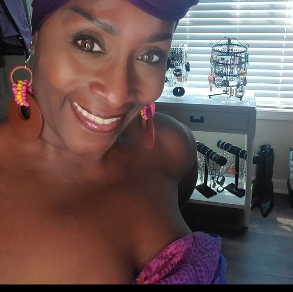 Meet your Posher, Kristi - Picture 4 of 16